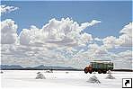  ̣  -- (Salar de Uyuni), .