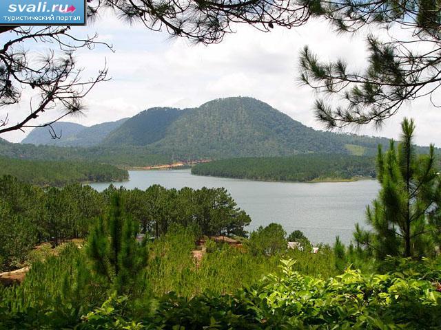  (Da Lat),  Tuyen Lam,  .