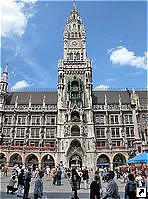      (Marienplatz), , .