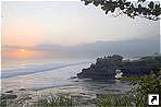       (Tanah Lot),  , .